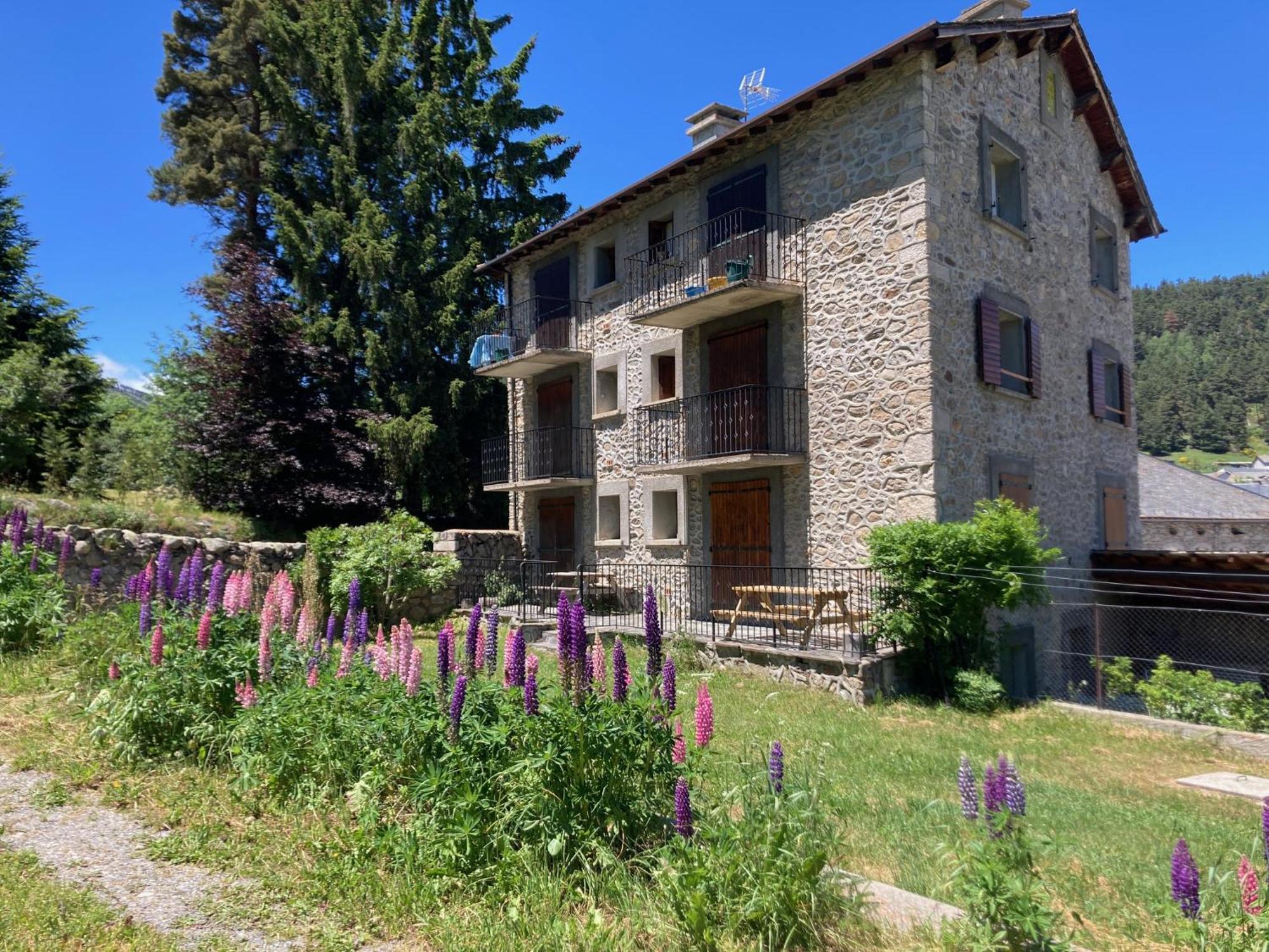 La Grange T2 Centre Ville Jardin Wifi Formiguères Екстериор снимка